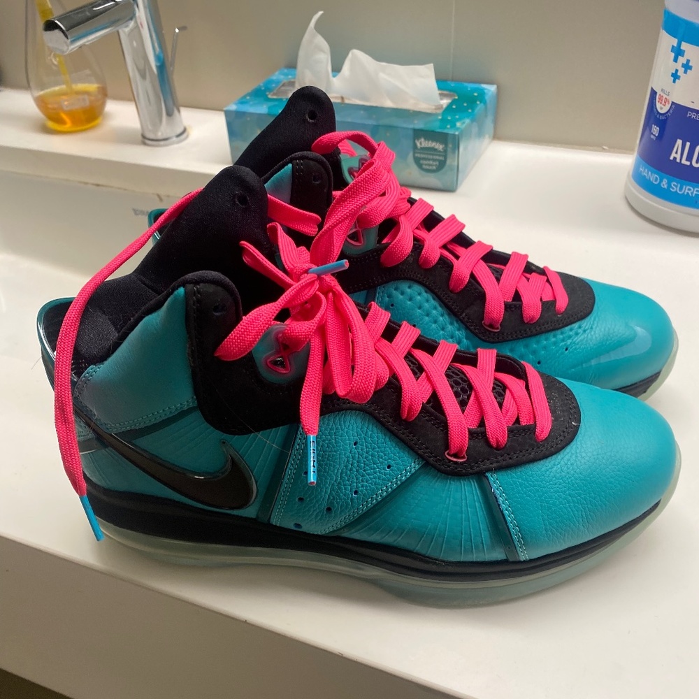 Nike Lebron8